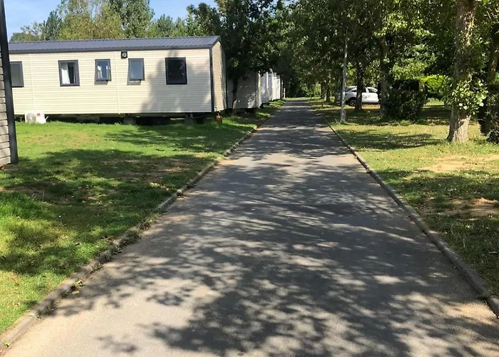 Mobil-home אתר קמפינג וויסטרהאם